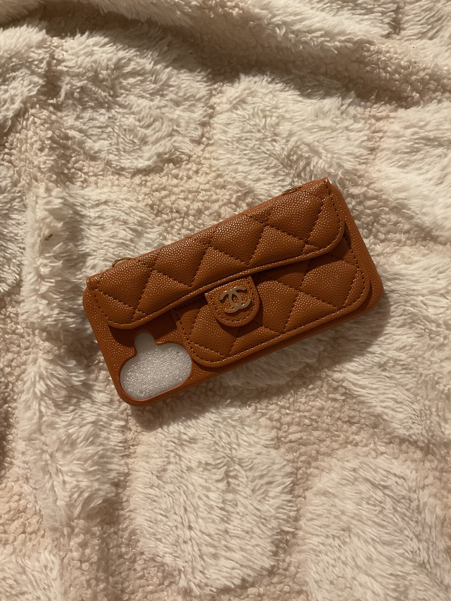 Coque marron camel iPhone 16