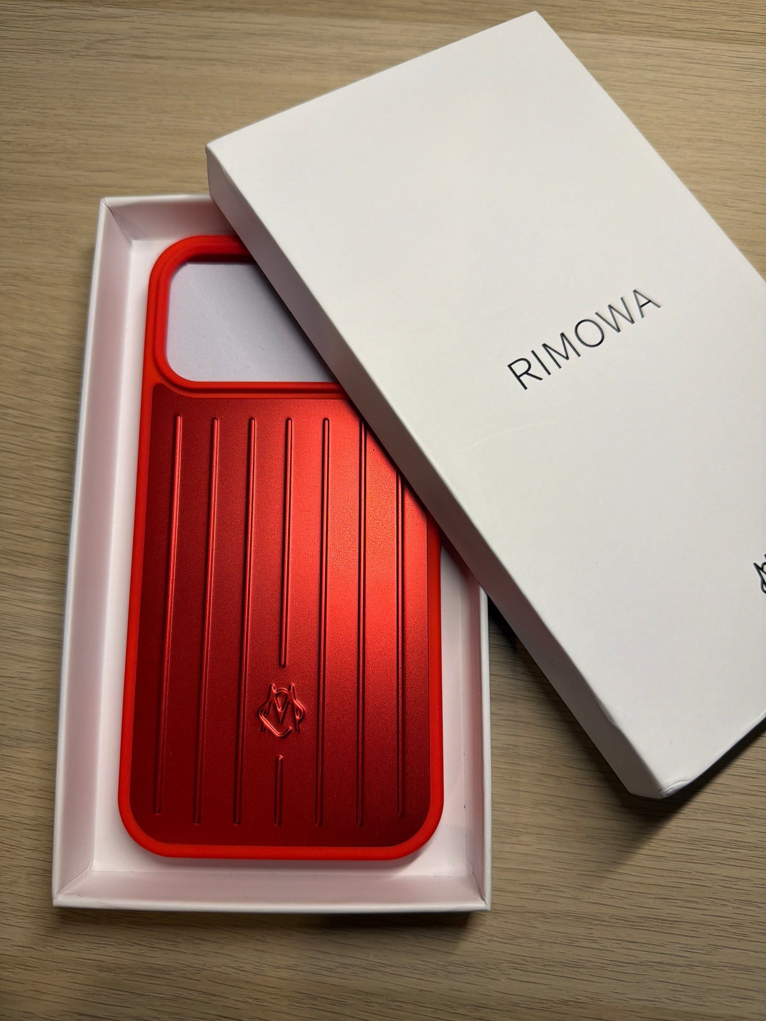 Coque RMW rouge 17 pro Max