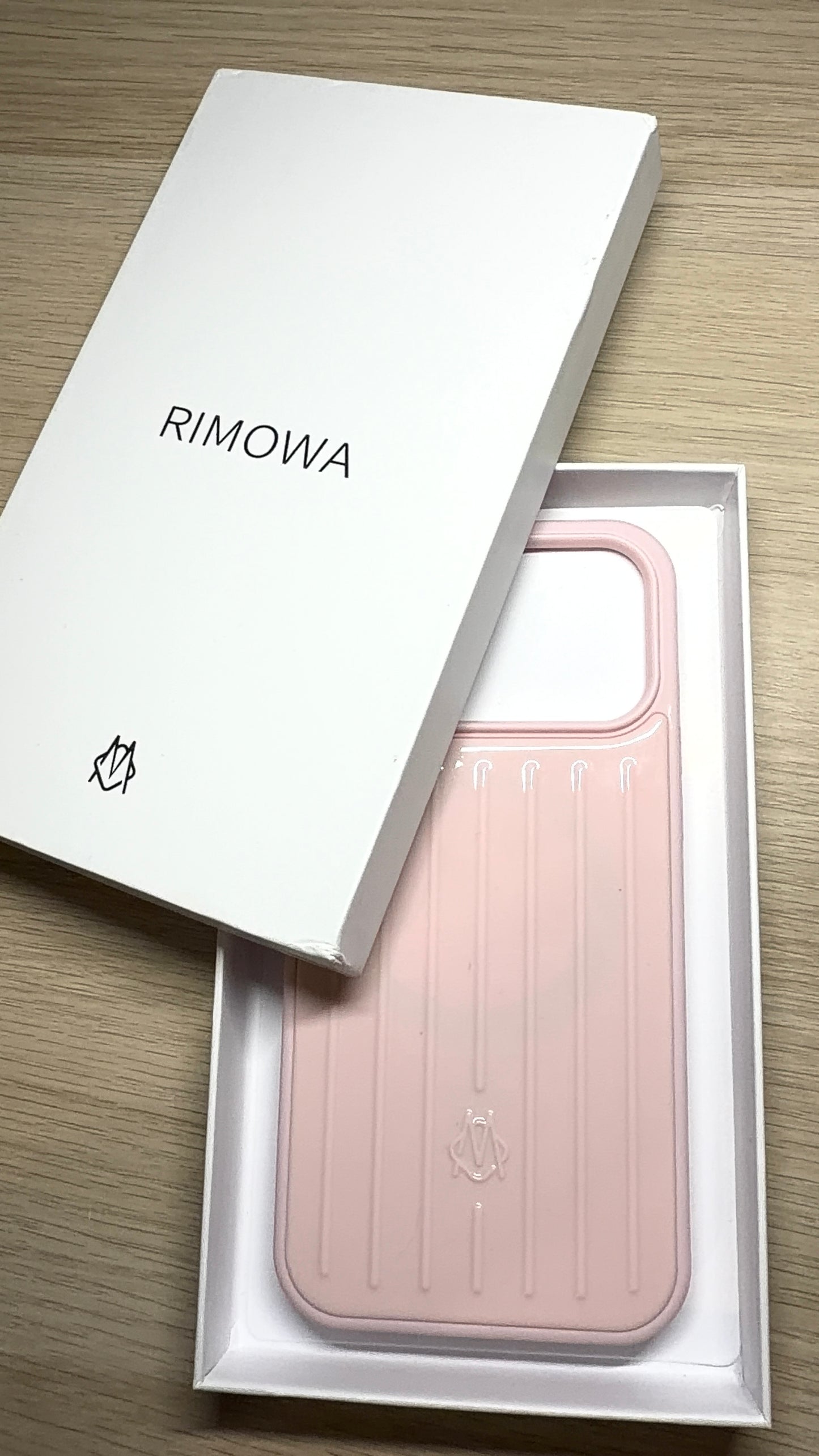 Coque RMW rose magesafe 17 pro Max