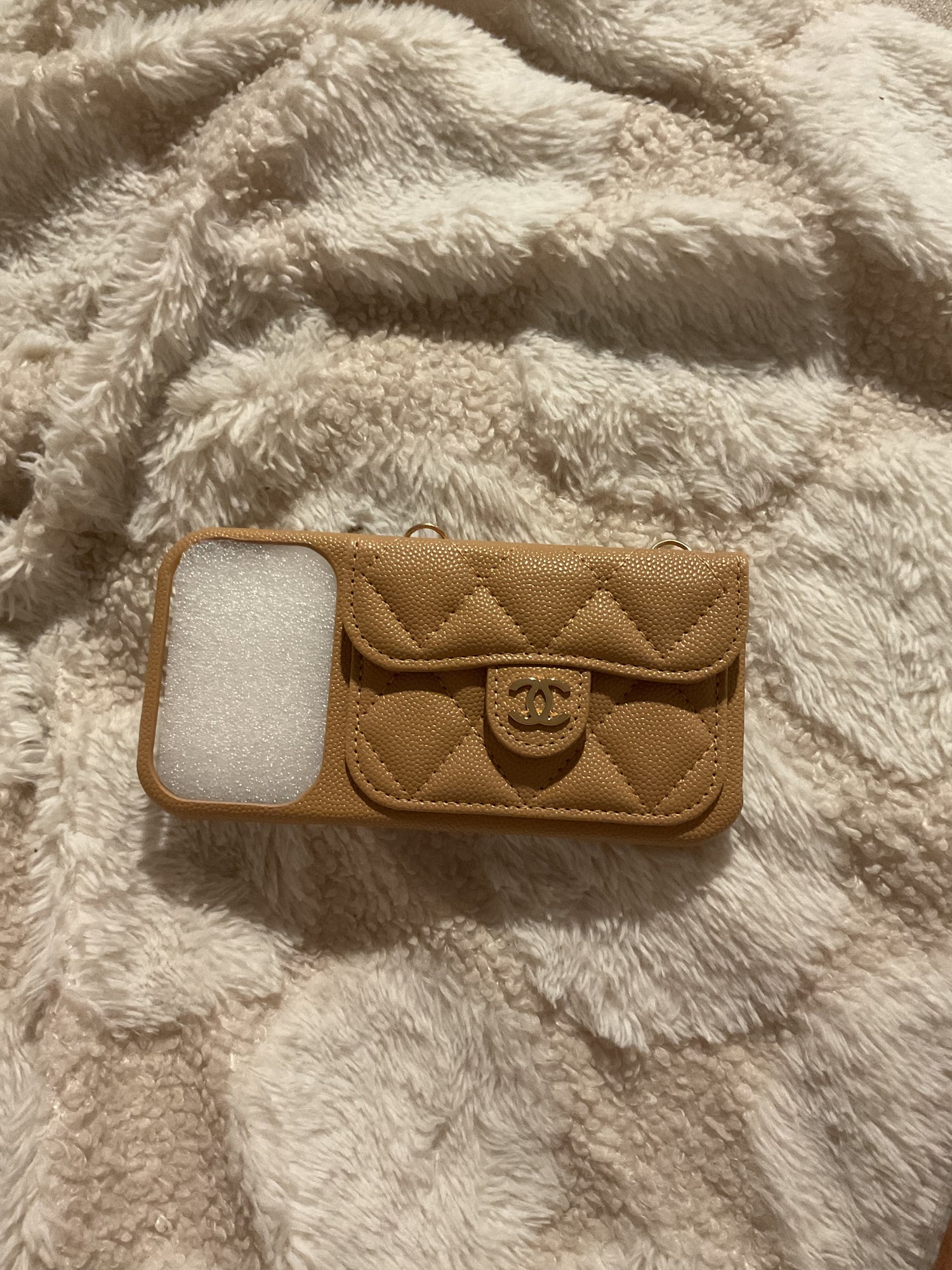 Coque iPhone 16 pro camel