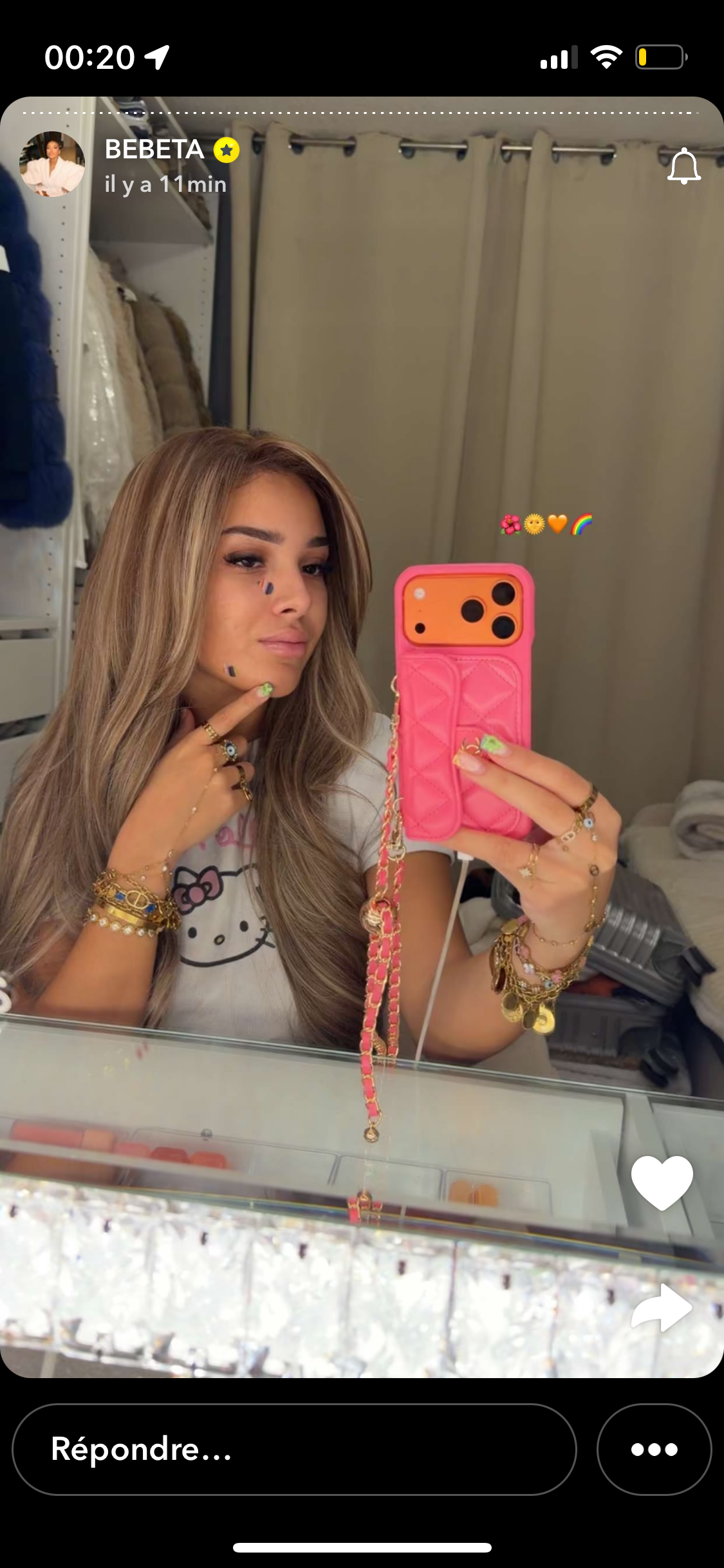 Coque CC rose iphone 17